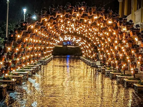 Paseo de los Novios